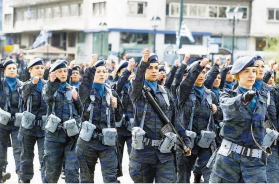 Έρχεται εθελοντική Στρατιωτική θητεία και για τις γυναίκες