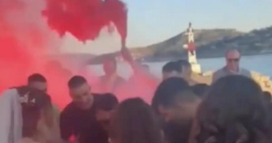 ΟΥΚας παντρεύτηκε και οι φίλοι του μετέτρεψαν σε «αρένα μάχης» το γλέντι