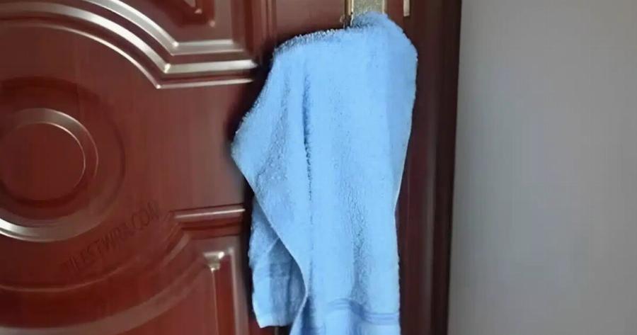 Το βράδυ πριν κοιμηθείτε, κρεμάστε μια πετσέτα στο πόμολο της πόρτας – Το εκπληκτικό όφελος