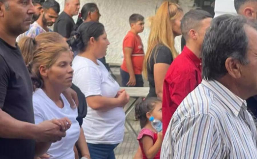 Έκαψαν το σπίτι του 37χρονου δολοφόνου της 11χρονης Βασιλικής