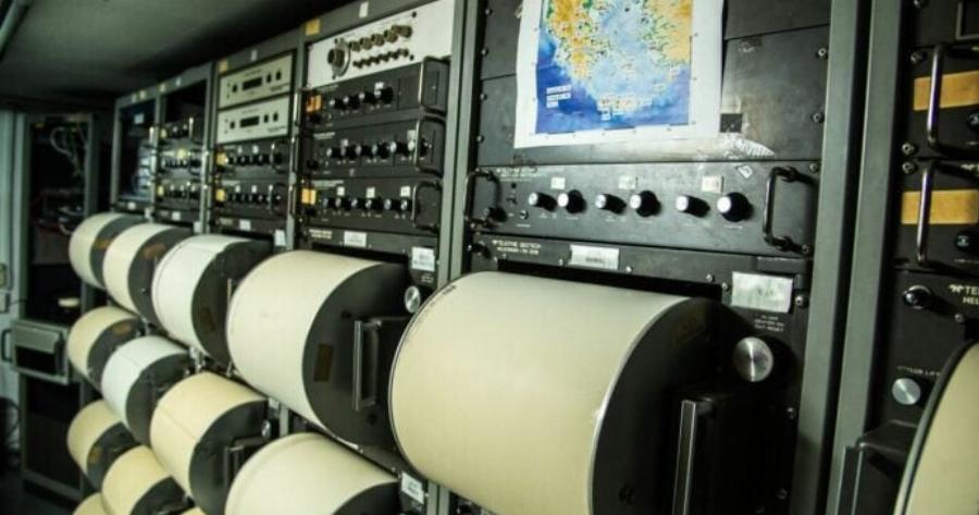 Eκτακτo: Σεισμoς τώρα!