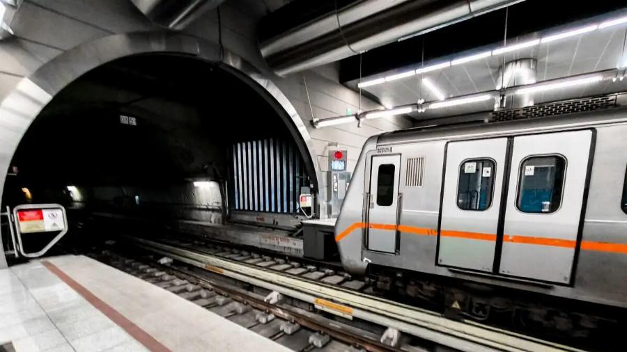 ΕΚΤΑΚΤΟ: Τραγωδία με έναν Nεκρό πριν λίγο στο Σύνταγμα – Οι πρώτες πληροφορίες