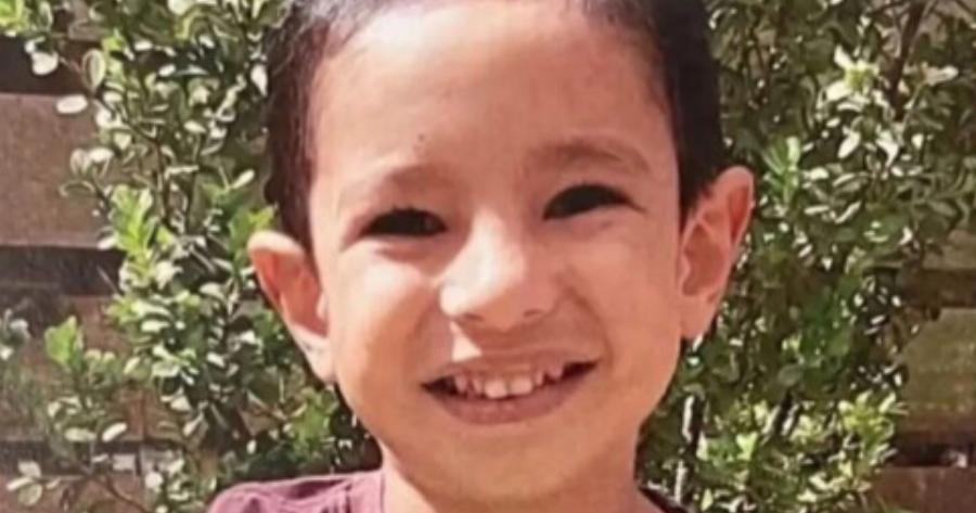 Φρίκη πίσω από την κλειστή πόρτα: Νεκρό 4χρονο αγοράκι στο σπίτι του, η μητριά του έδινε να πιει ούρα και απολυμαντικό