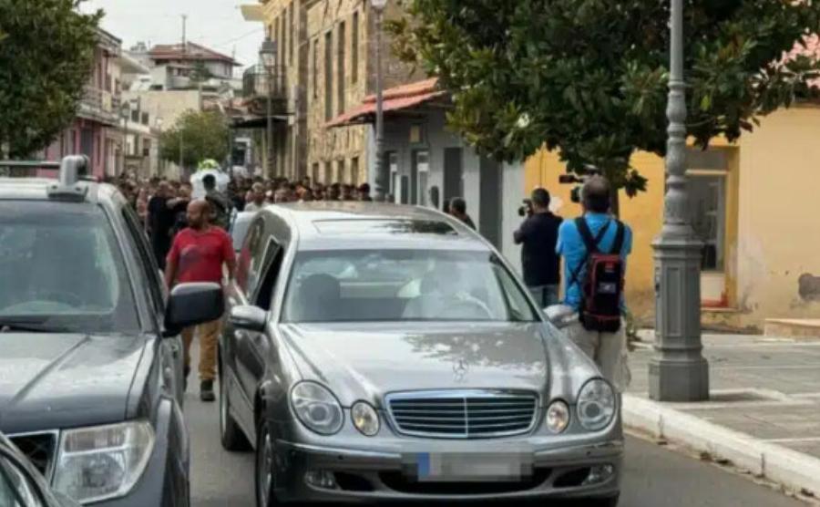 Έκαψαν το σπίτι του 37χρονου δολοφόνου της 11χρονης Βασιλικής