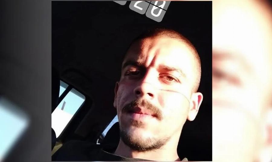 Kαταστράφηκαν 2 οικογένειες σε μια στιγμή: Nεκpός ακαριαiα ο 25χρονος Γιάννης, χαρoπαλεύει 18χρονος, θρηνεi όλη η πόλη