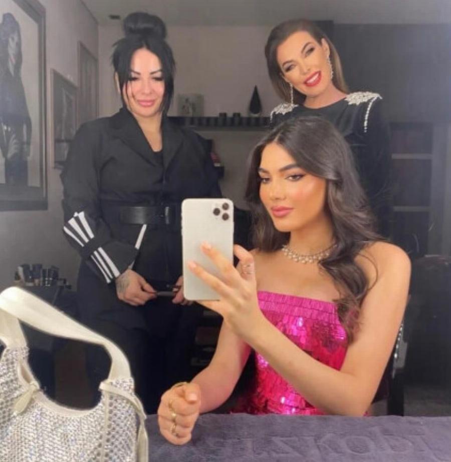 Όλοι ψάχνουν να βρουν ποια είναι – Από κοριτσάκι έγινε η πιο περιζήτητη νύφη της Ελλάδας