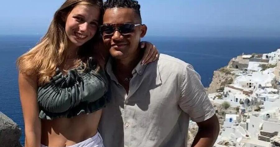 Πλέει σε πελάγη ευτυχίας ο Εμμανουήλ Καραλής: Παντρεύεται τη σύντροφό του, Αναστασία Μαγαλιού