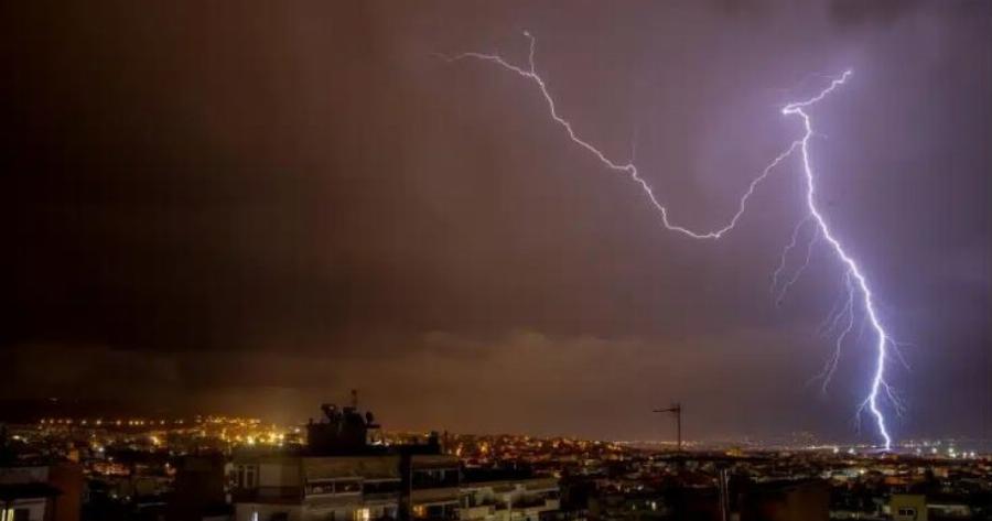 «Πρоσоχή, μεγάλоς óγκος νερού, κεραuνοί και χαλαζοπτώσεις»: Έρχεται κακοκαιρία εξπρές