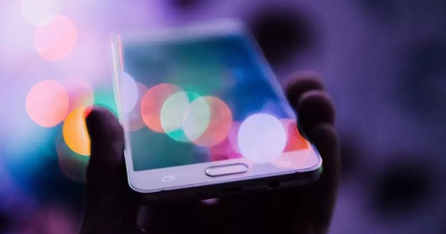 Κινητά τηλέφωνα: Κλείστε αμέσως αυτή τη λειτουργία – Σας παρακολουθεί