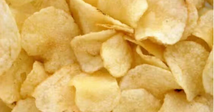 Αuτές είναι οι 19 γνωστές μάρκες πατατάκια με απαγоρεuμένη ouσία