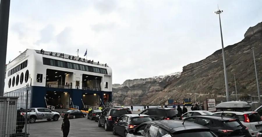 Νέος δυνατός σεισμoς στην Αμοργό: Έφτασαν τις 1.200 οι δονήσεις – 11.000 άτομα έφυγαν