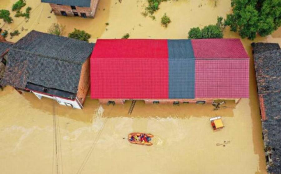 ΕΚΤΑΚΤΟ: Τουλάχιστον 30 νεκροί και 35 αγνοούμενοι από τις καταρρακτώδεις βροχές