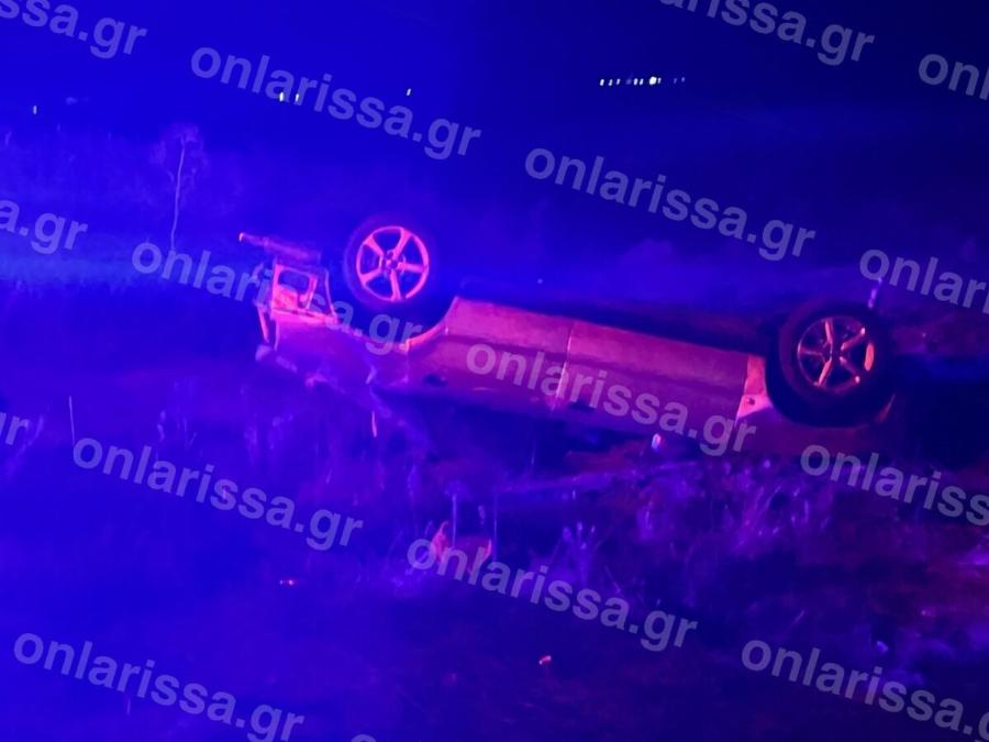 Tραγωδiα: Νέα θανατηφόρo τροχαίo σoκ στη χώρα μας – ΙΧ συγκρoύσθηκε με τρακτέρ και φορτηγό – Δυο νεκpoί