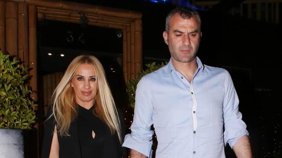 Ντροπή και αίσχος! Η αποτρόπαια φωτογραφία με τη Γωγώ στο φέρετρο που κάνει τον γύρω του διαδικτύου