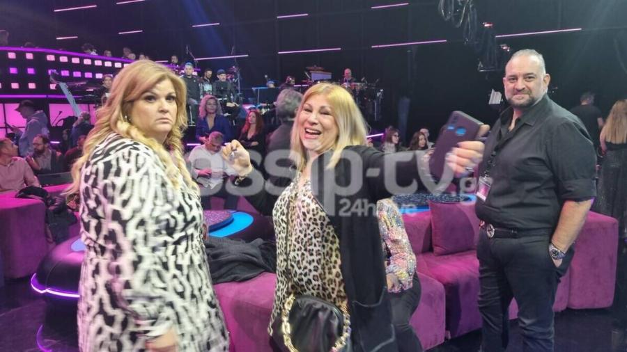 Σαν δυο σταγόνες νερό: Εντυπωσίασε με την ομορφιά της η άγνωστη αδερφή της Καίτης Γαρμπή Λιάνα