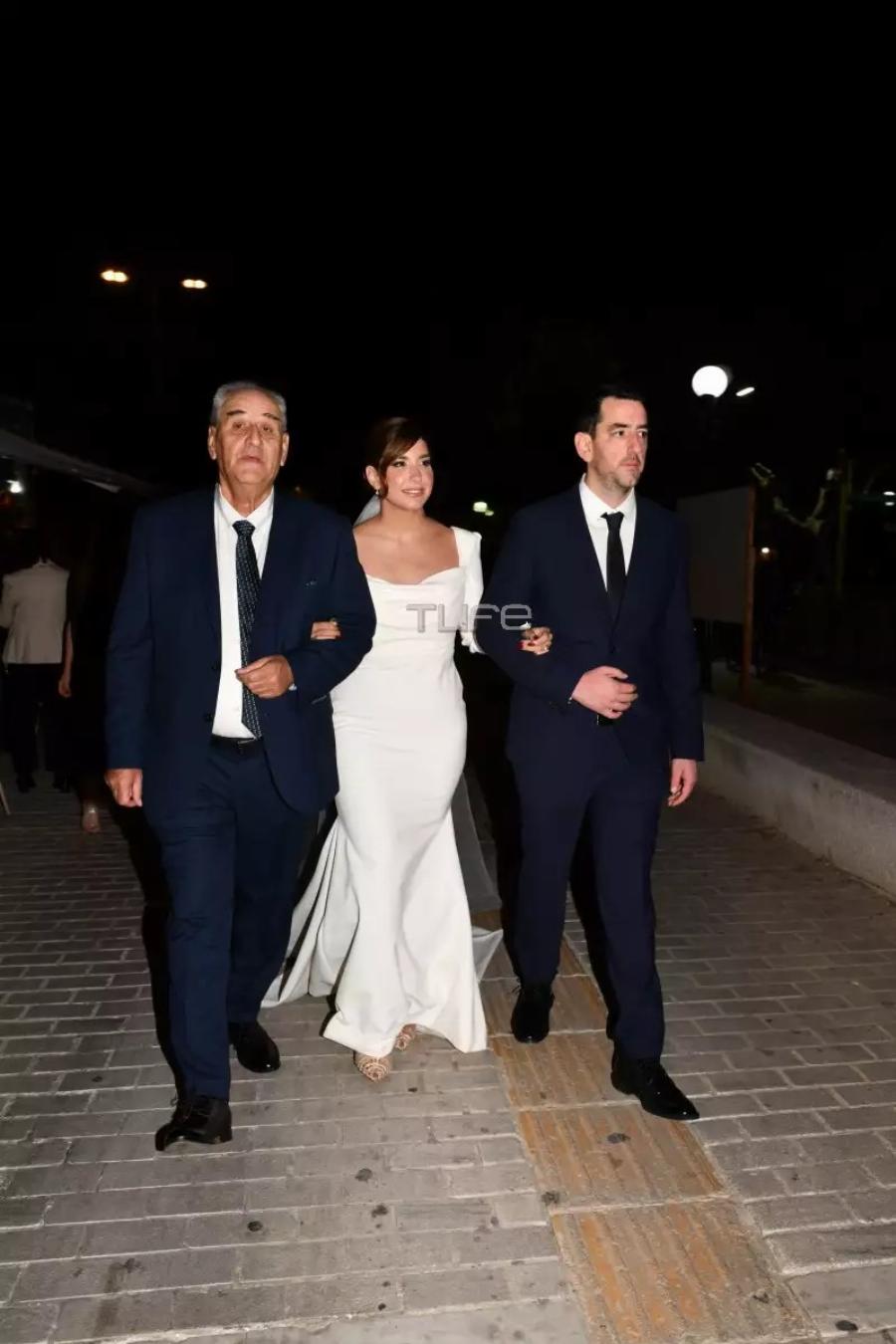 Παντρεύτηκε σήμερα ο Χάρης Δούκας την Γεωργία Πολυτάνου – To εντυπωσιακό νυφικό – Φωτογραφίες