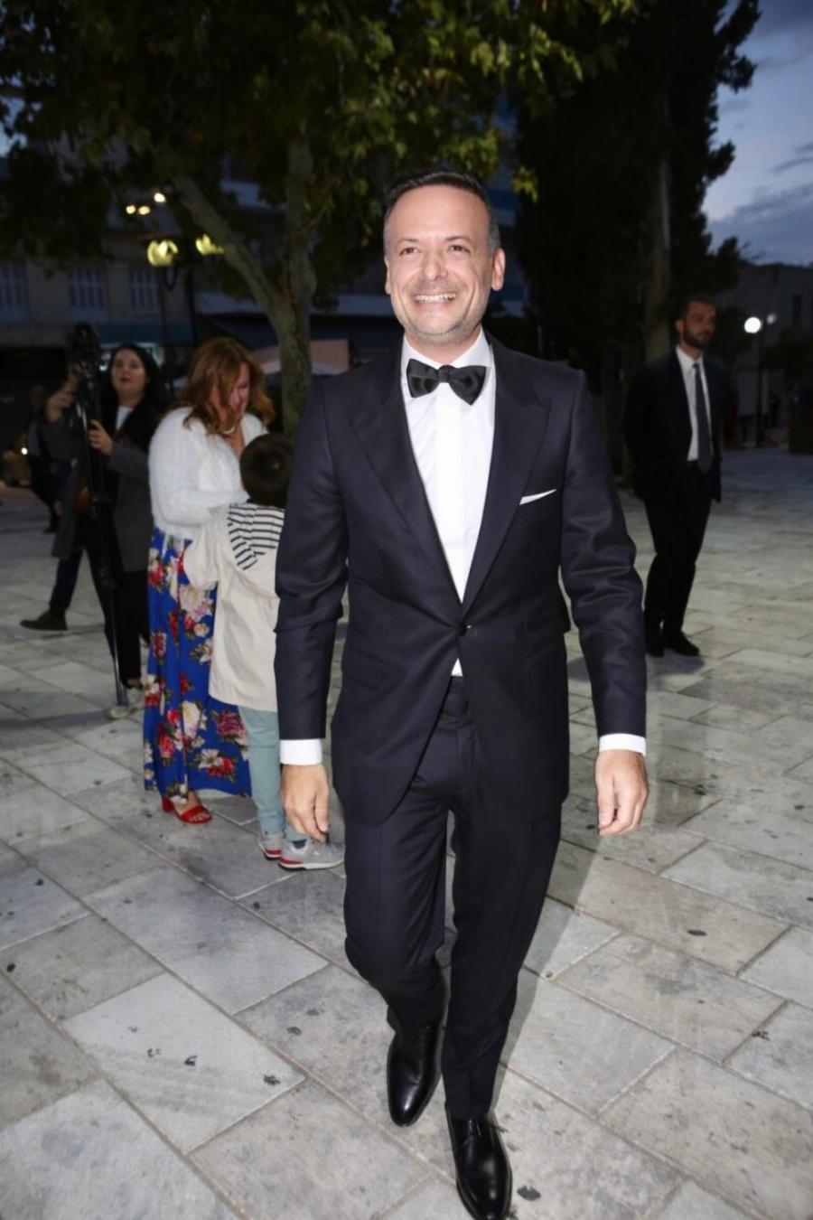 Παντρεύτηκε σήμερα ο Χάρης Δούκας την Γεωργία Πολυτάνου – To εντυπωσιακό νυφικό – Φωτογραφίες