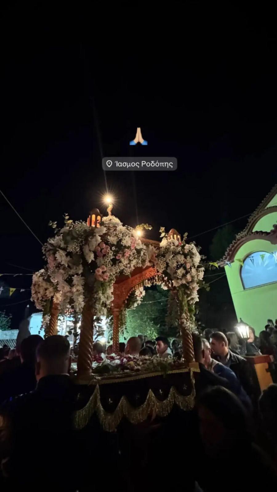 Τον κατάλαβαν όλοι οι πιστοί: Η συγκινητική στιγμή που o αγαπημένος ηθοποιός σήκωσε στους ώμους του τον Επιτάφιο