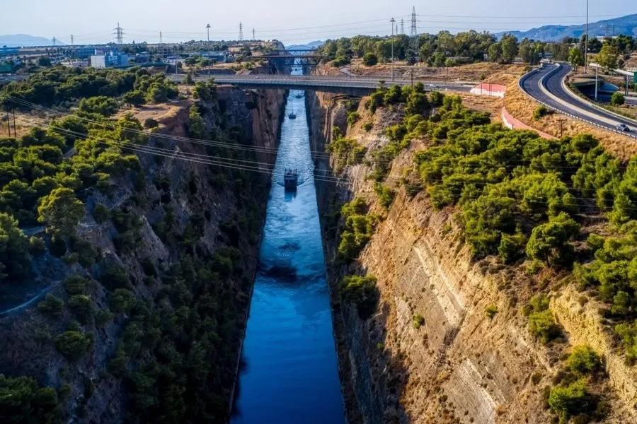 ΕΚΤΑΚΤΟ: Θρίλερ στον Ισθμό της Κορίνθου