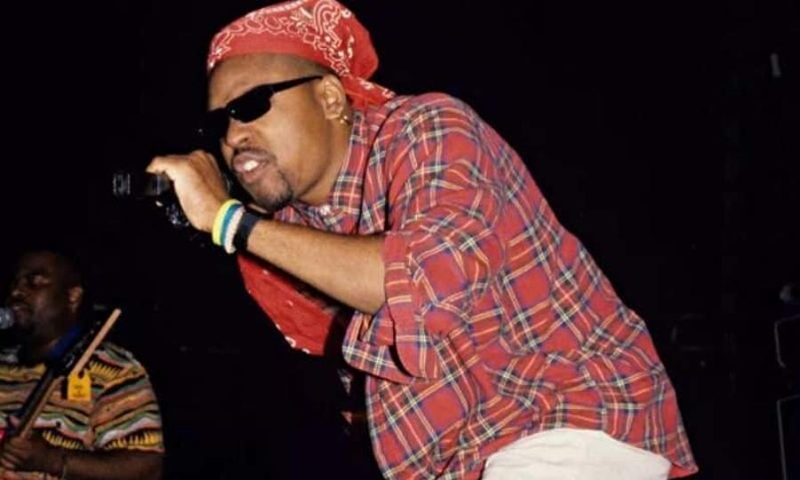 Δuστuχώς Γνωστός τραγουδιστής βρέθηκε vεκpός μέσα στο αυτοκίνητό του