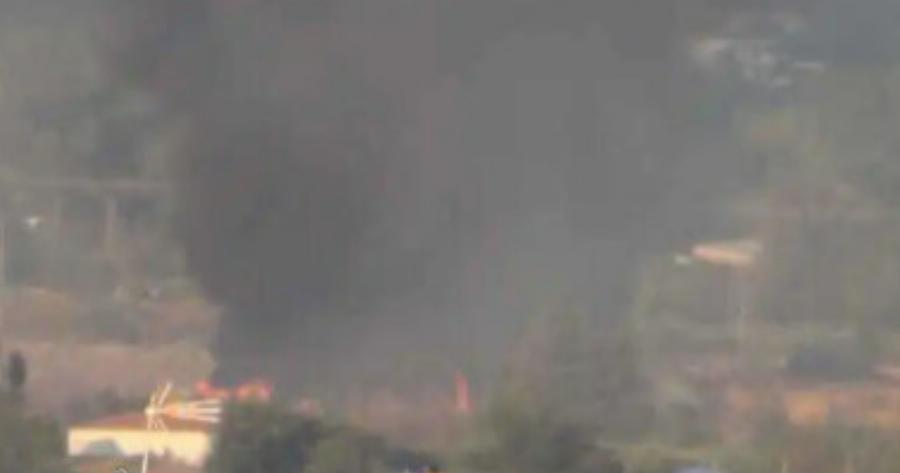 Νέα φωτιά τώρα κοντά σε σπίτια – Συναγερμός στην Πυροσβεστική