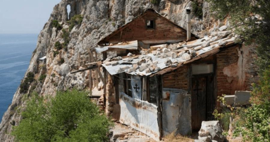 Η «όμορφη ησυχία» του Αγίου Όρους…Οι ερημίτες και τα καλύβια τους-Βίντεο