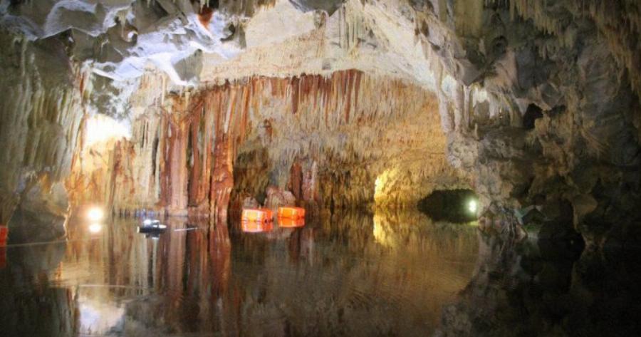 Μυσταγωγία και δέος στο Σπήλαιο Διρού