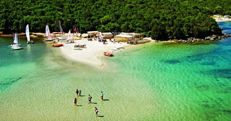 Ένα μοναδικό αφιέρωμα με τις πιο όμορφες παραλίες της Ελλάδας!