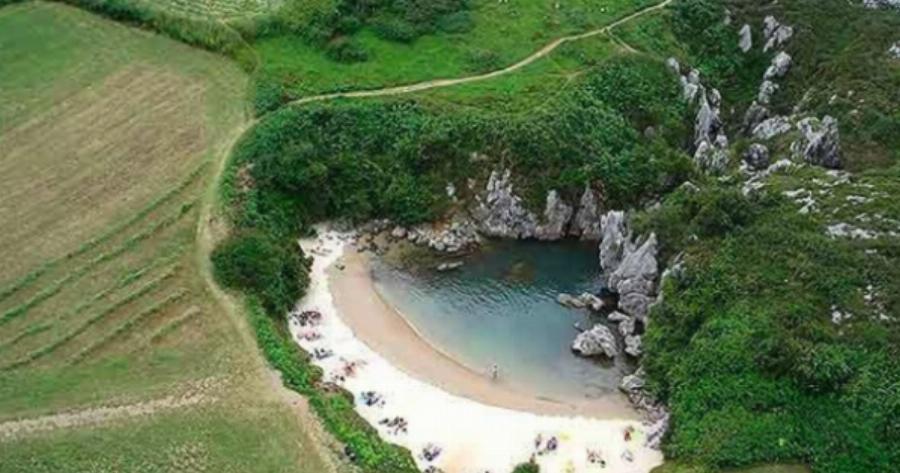 15 Παράξενες παραλίες που υπάρχουν στον κόσμο