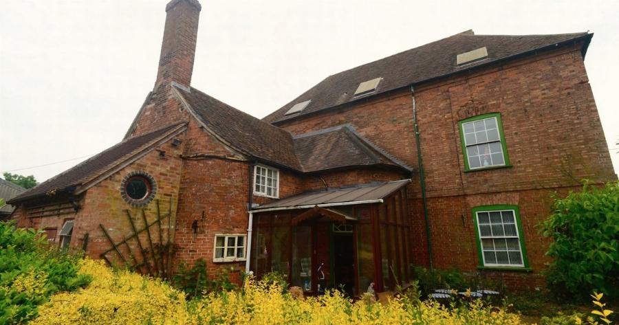 Αυτό το σπίτι είχε να ανοιχθεί από το 1940! Μέσα του κρύβεται ένας άλλος κόσμος…