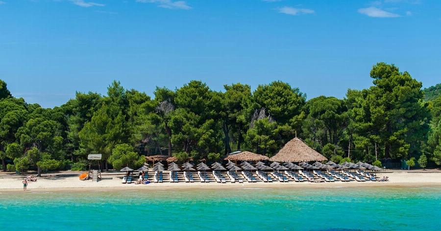 Σποράδες: Οι 15 καλύτερες παραλίες.