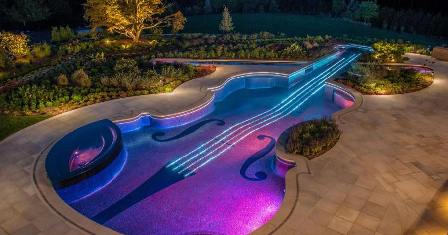 Κολυμπώντας στις κορυφαίες πισίνες του κόσμου με τις δύο κορυφαίες να είναι στην Ελλάδα.