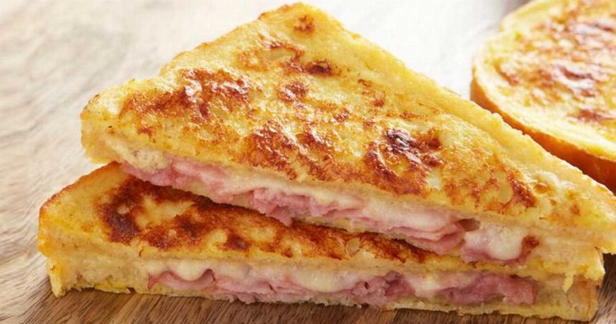 Μία Πανεύκολη Συνταγή για μια Καταπληκτική Πίτσα με ψωμί του τοστ!