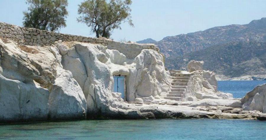 Κίμωλος: Το νησί που μοιάζει σαν ζωγραφιά!