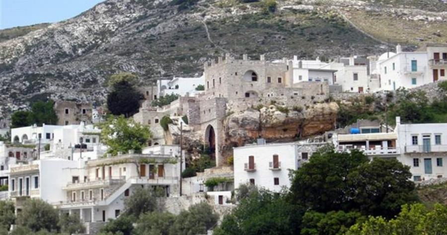 Απείρανθος: Το ορεινό χωριό στη Νάξο με τους ενετικούς πύργους
