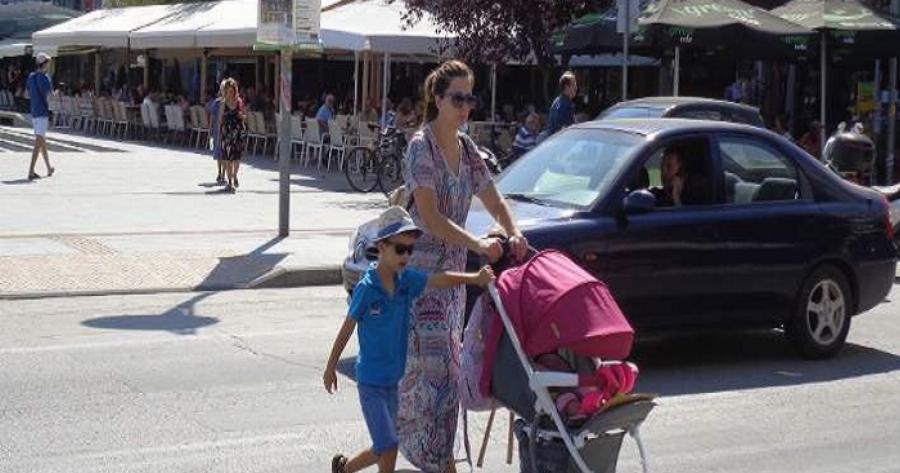 Ορεστιάδα: Η ελληνική πόλη χωρίς φανάρια – Οι οδηγοί «κοκαλώνουν» τα οχήματα μόλις δουν πεζό