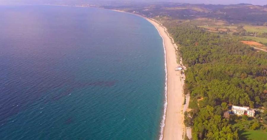 Η μεγαλύτερη παραλία με άμμο στην Ευρώπη βρίσκεται στην Ελλάδα