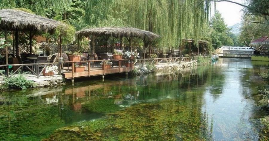 Θυμίζει Ολλανδικό τοπίο. Στην πραγματικότητα όμως πρόκειται για ένα υπέροχο Ελληνικό χωριό!