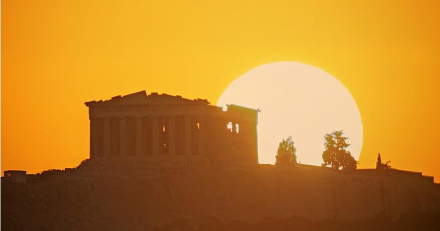 Η Ελλάδα ανακηρύχθηκε ο πιο ηλιόλουστος προορισμός παγκοσμίως για το 2018