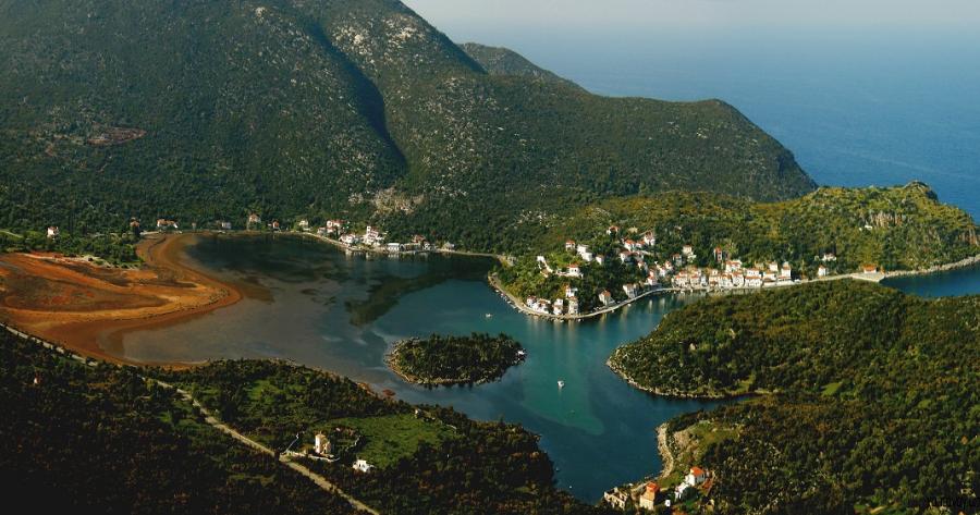 Γέρακας Λακωνίας: Το άγνωστο εντυπωσιακό φιόρδ της Ελλάδας