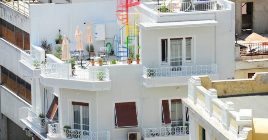 Το διαμέρισμα στο Μοναστηράκι που θα σου αποδείξει ότι δεν χρειάζεσαι πολλά χρήματα για να μεταμορφώσεις το σπίτι σου