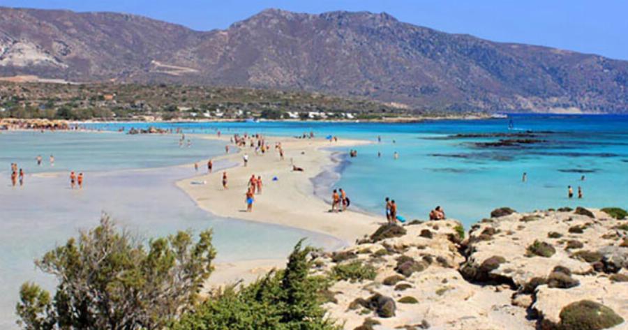 Τουρίστας έπαθε την πλάκα του στο Ελαφονήσι και έφτιαξε ένα σούπερ βίντεο