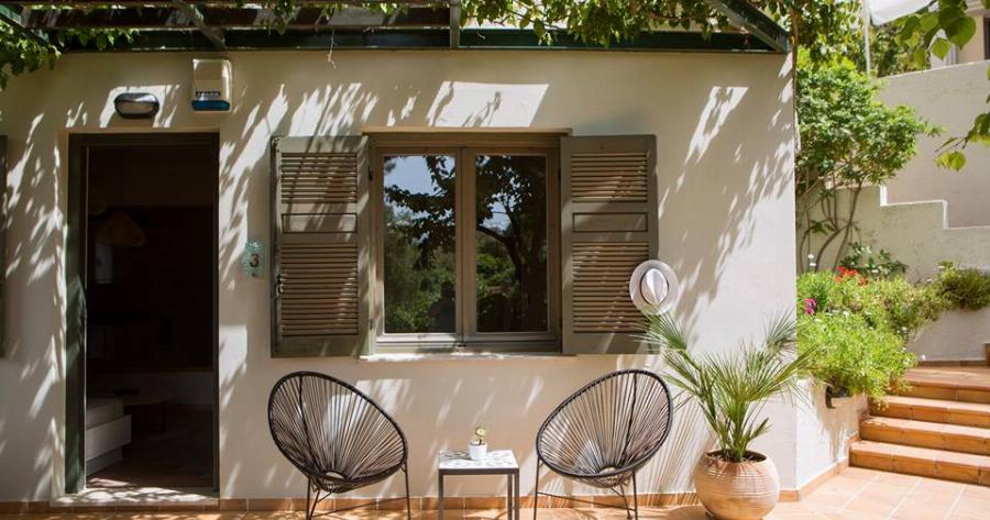 Αυτό το μικρό σπίτι στα Χανία είναι μόλις 40 τ.μ. αλλά έχει καλύτερη άνεση από κάθε βίλα
