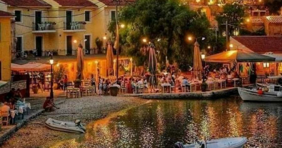 Ένα ελληνικό χωριό σαν.. ζωγραφιά: Η πατρίδα του μεγάλου Καραΐσκάκη είναι ένας άγνωστος επίγειος παράδεισος