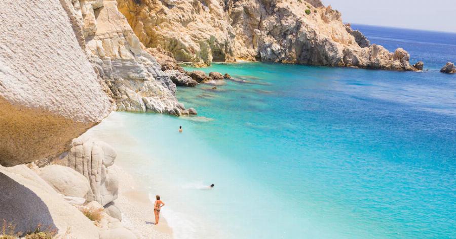 Ικαρία: Το μαγευτικό ελληνικό νησί που ρολόι, άγχος και ταλαιπωρία δεν χωρούν