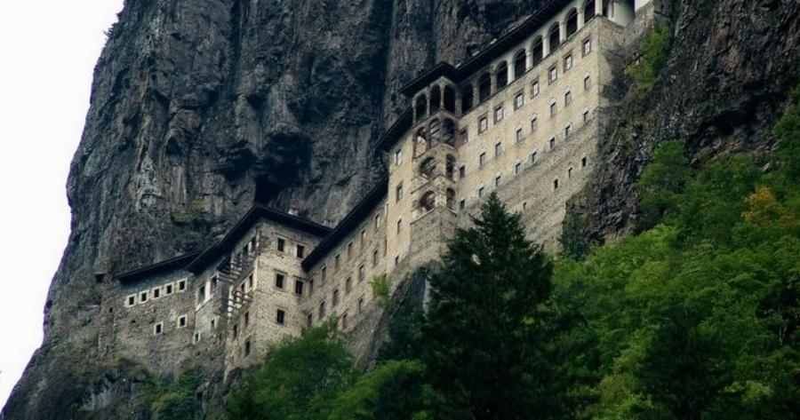 Παναγία Σουμελά: Το μοναστήρι με την εικόνα-σύμβολο για τους Έλληνες του Πόντου..