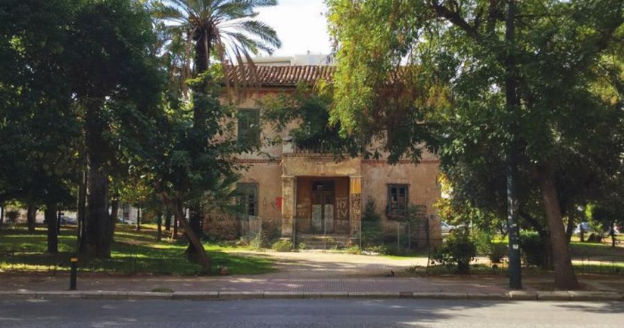 Τα υπέροχα προπολεμικά σπίτια στην Πατησίων που δεν παρατηρούμε ποτέ