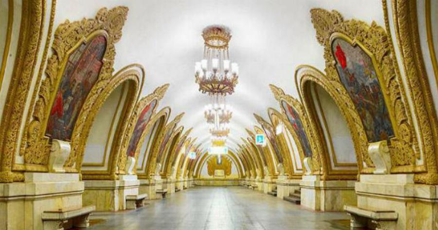 Μετρό Μόσχας: Tο ομορφότερο μετρό στον κόσμο!