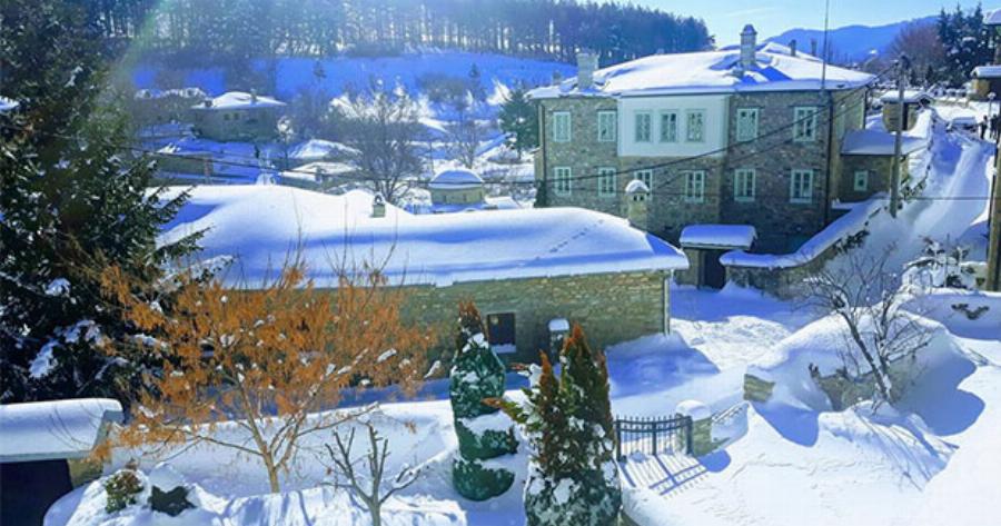 8 χωριουδάκια για μαγικά σαββατοκύριακα το Δεκέμβρη.