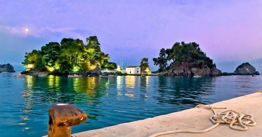 Nησάκι της Παναγίας στην Πάργα: Ένα από τα πιο όμορφα αξιοθέατα της περιοχής.